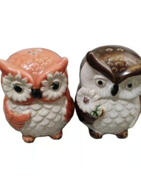 Owls Salt And Pepper Shakers Brown Orange 3"